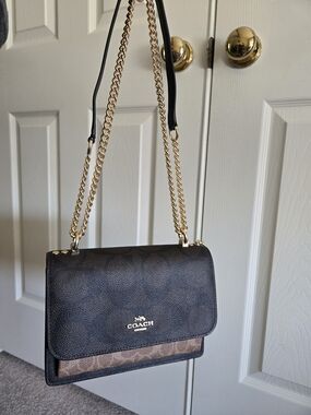 COACH Signature Chain Shoulder Bag in Brown/Black